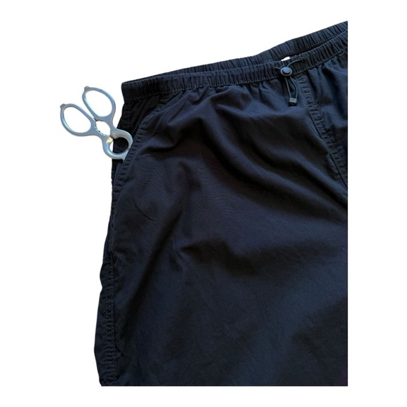 H&M Black Parachute Pants - Size Medium - Picture 6 of 13